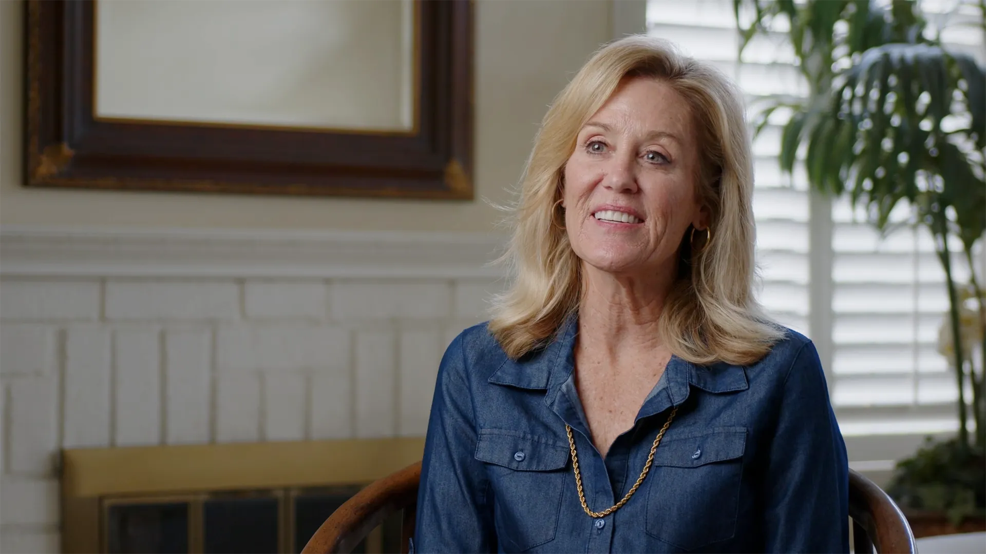 Side profile of Becky telling her LAL story